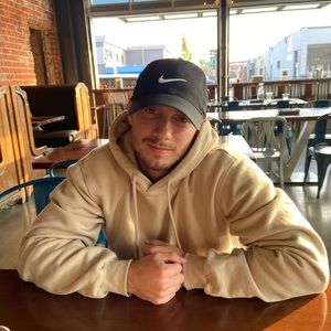 Meet your Posher, Trai